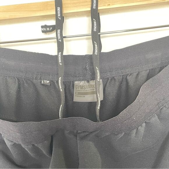 Gymshark Cropped Sweatpants - size Medium - Picture 6 of 7